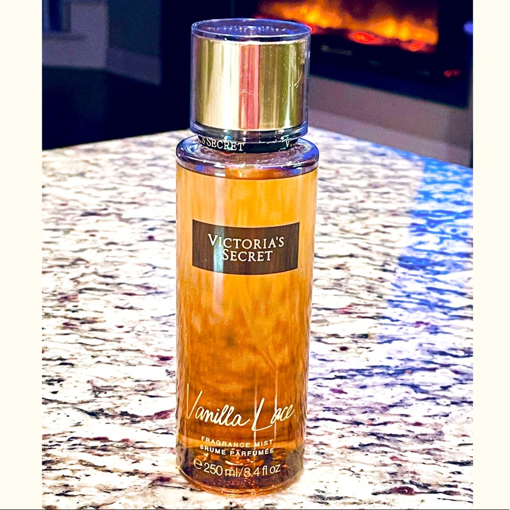 Victoria Secret Vanilla Lace